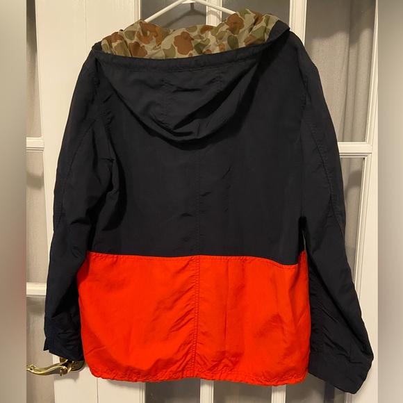 American Eagle red and black light jacket - Picture 2 of 4